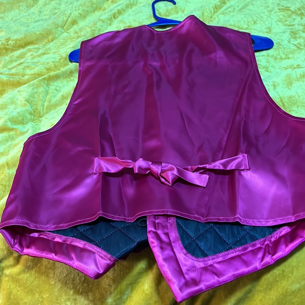 Vest - Picture 4 of 4